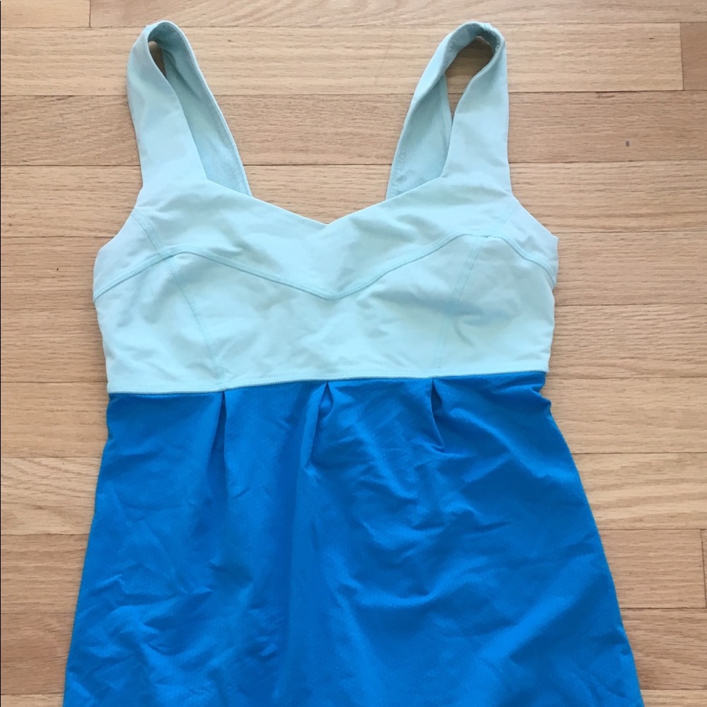 Lululemon blue tank